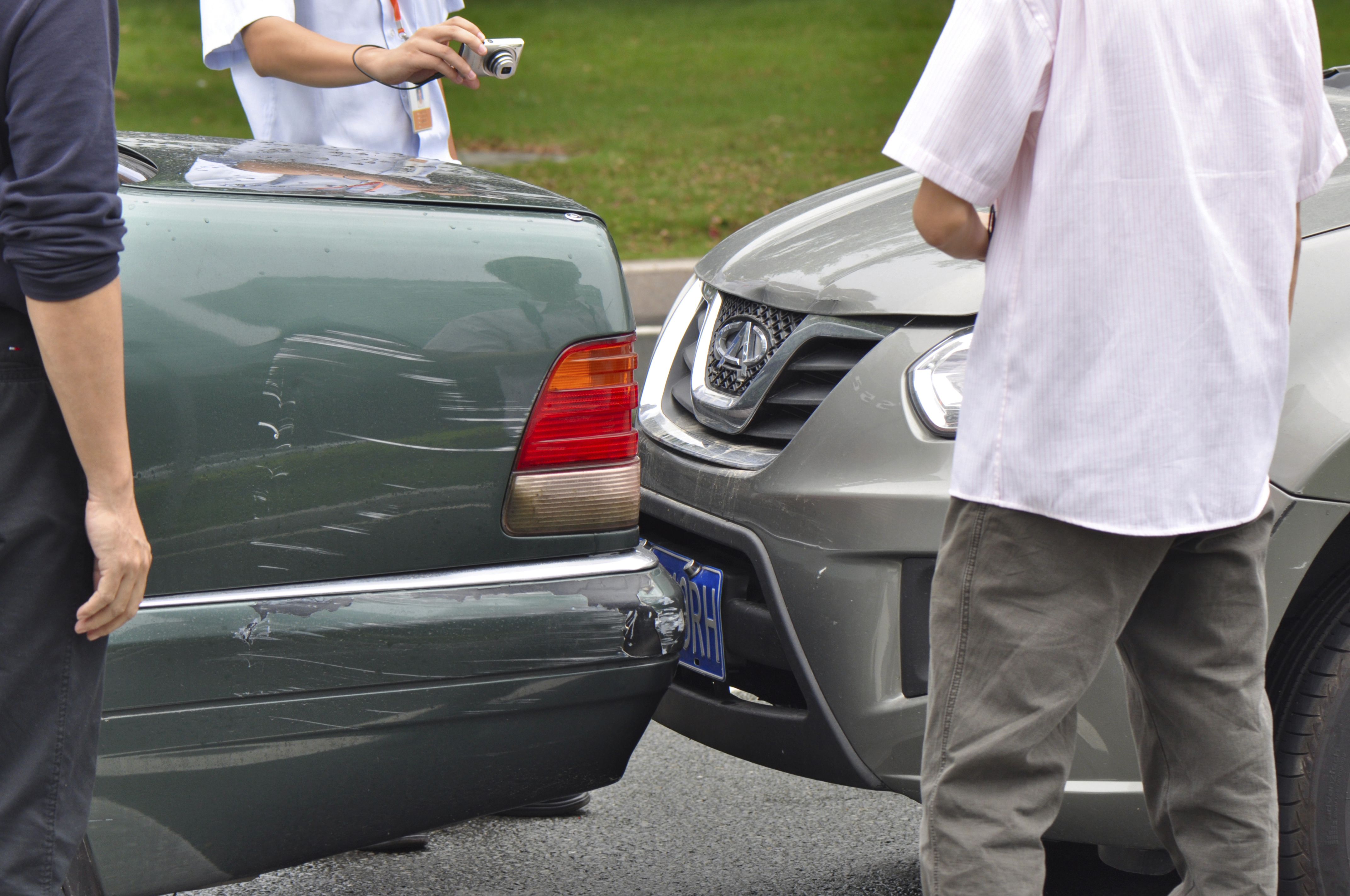 3 Essential DOS and DON’TS while raising a car insurance